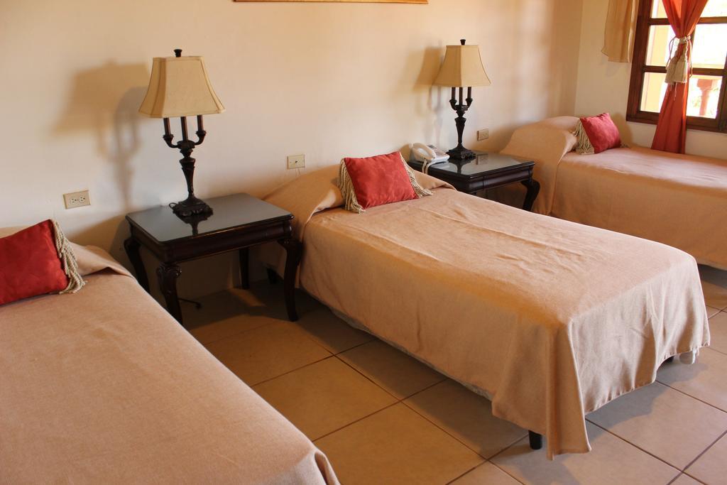 Hotel Palacio Real Granada Phòng bức ảnh